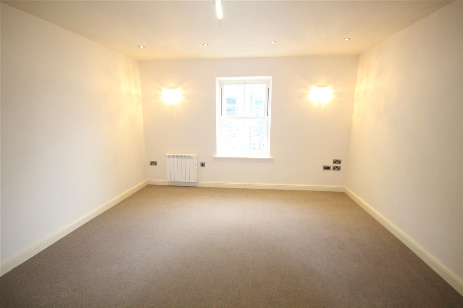 2 bedroom apartment To Let in Barnoldswick - 2016-01-14 10.50.10-1.jpg